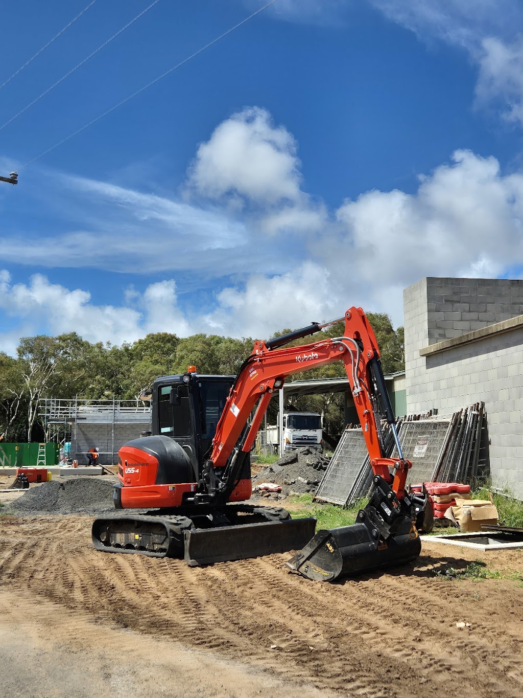 Reliable Hire Rockhampton | 189 Wade St, Parkhurst QLD 4702, Australia | Phone: 1300 424 473