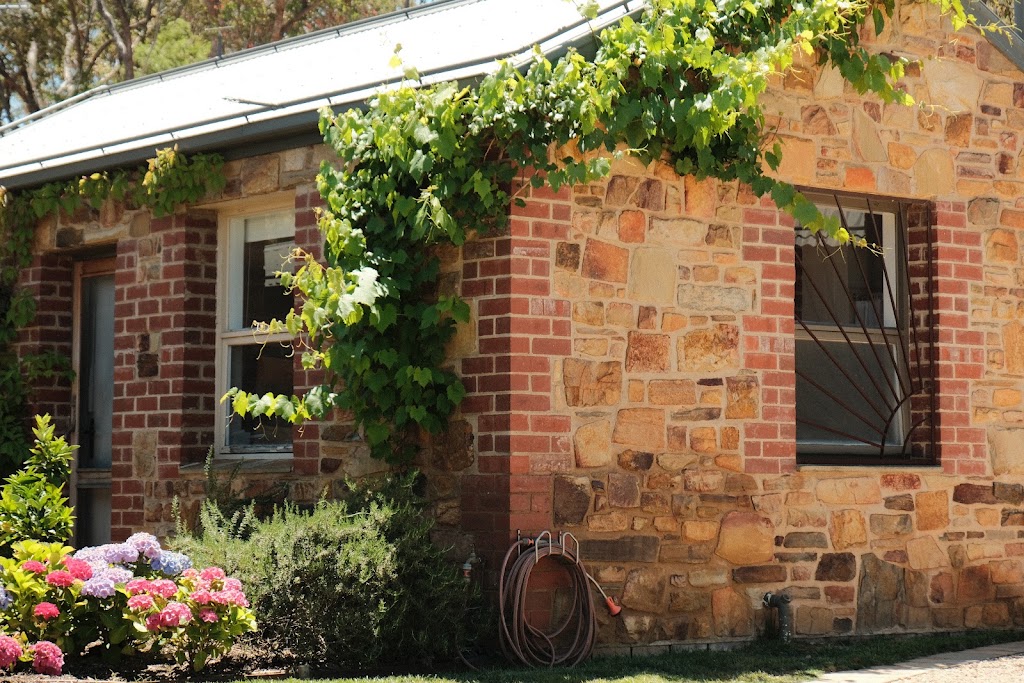 HeartStone Hill | 5 McMeekin St, Castlemaine VIC 3450, Australia | Phone: 0418 548 663