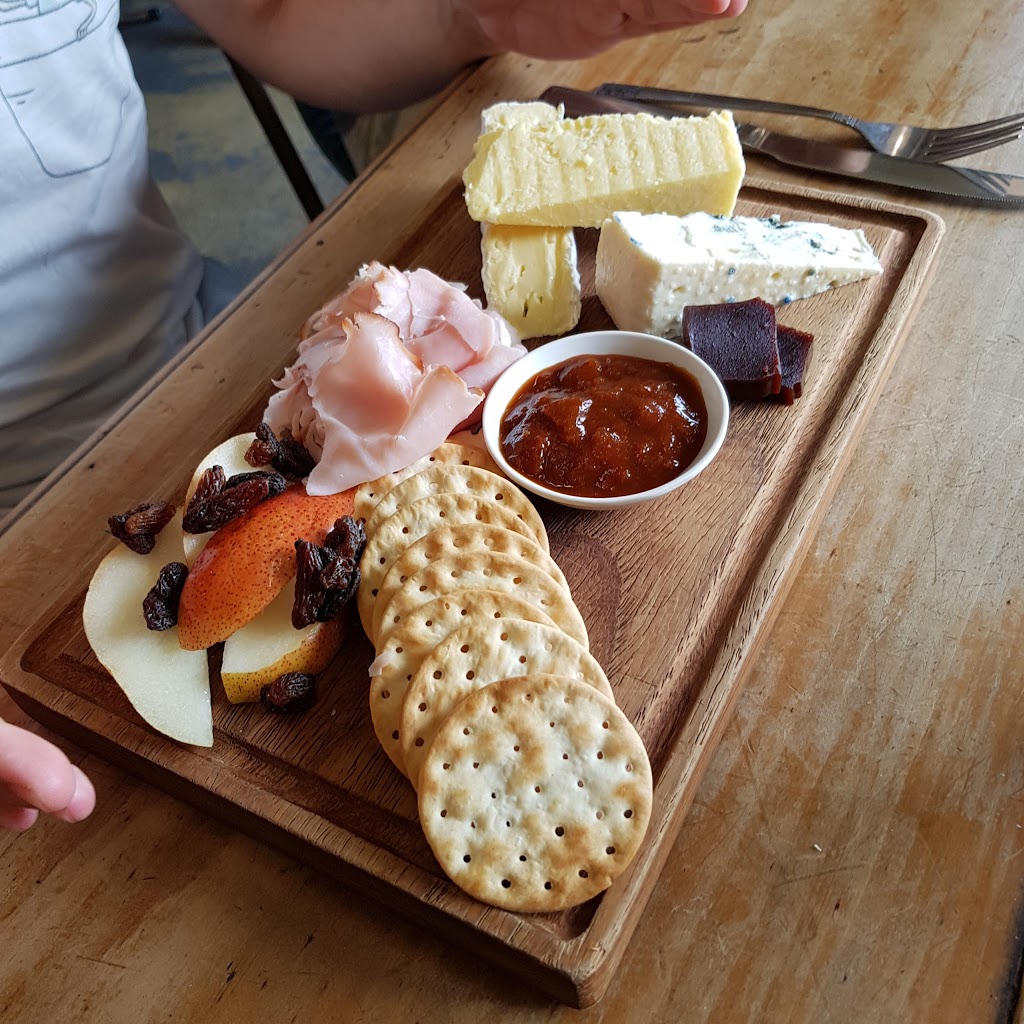 Robertson Cheese Factory | 107 Hoddle St, Robertson NSW 2577, Australia | Phone: (02) 4885 2675