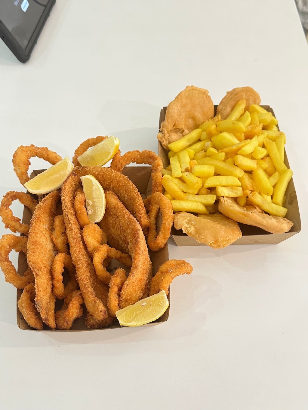 D&D Fish Bar & Eatery | 28 Mitchell St, Riverview QLD 4303, Australia | Phone: (07) 3812 2259