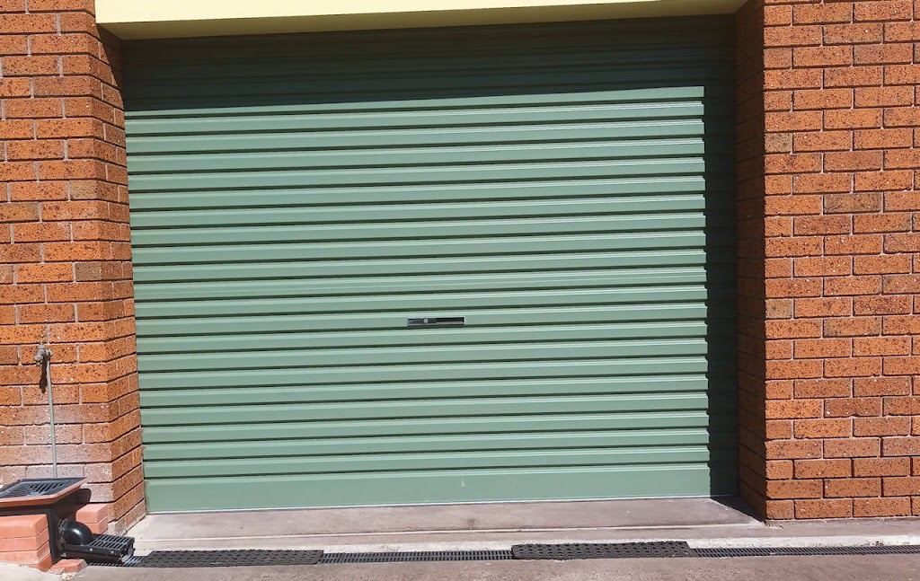 Tom Moore & Son Garage Doors Hobart | 82 Browns Rd, Kingston TAS 7050, Australia | Phone: (03) 6229 1650