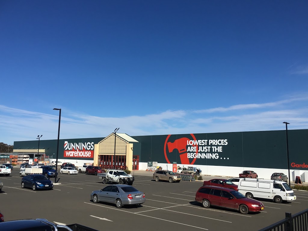 Bunnings Goulburn | hardware store | Cnr Hume St &, Ducks Ln, Goulburn NSW 2580, Australia | 0248232400 OR +61 2 4823 2400