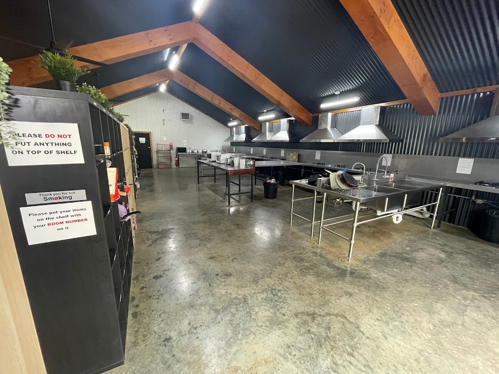 Shamrock Backpacker | 10 McGregor St, Hillston NSW 2675, Australia | Phone: 0427 487 406