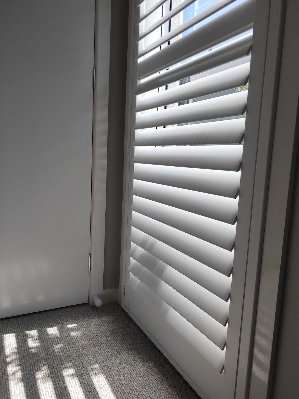 Hunter Valley Smart Shutters | 26 Christopher Rd, Lochinvar NSW 2321, Australia | Phone: 1300 464 877