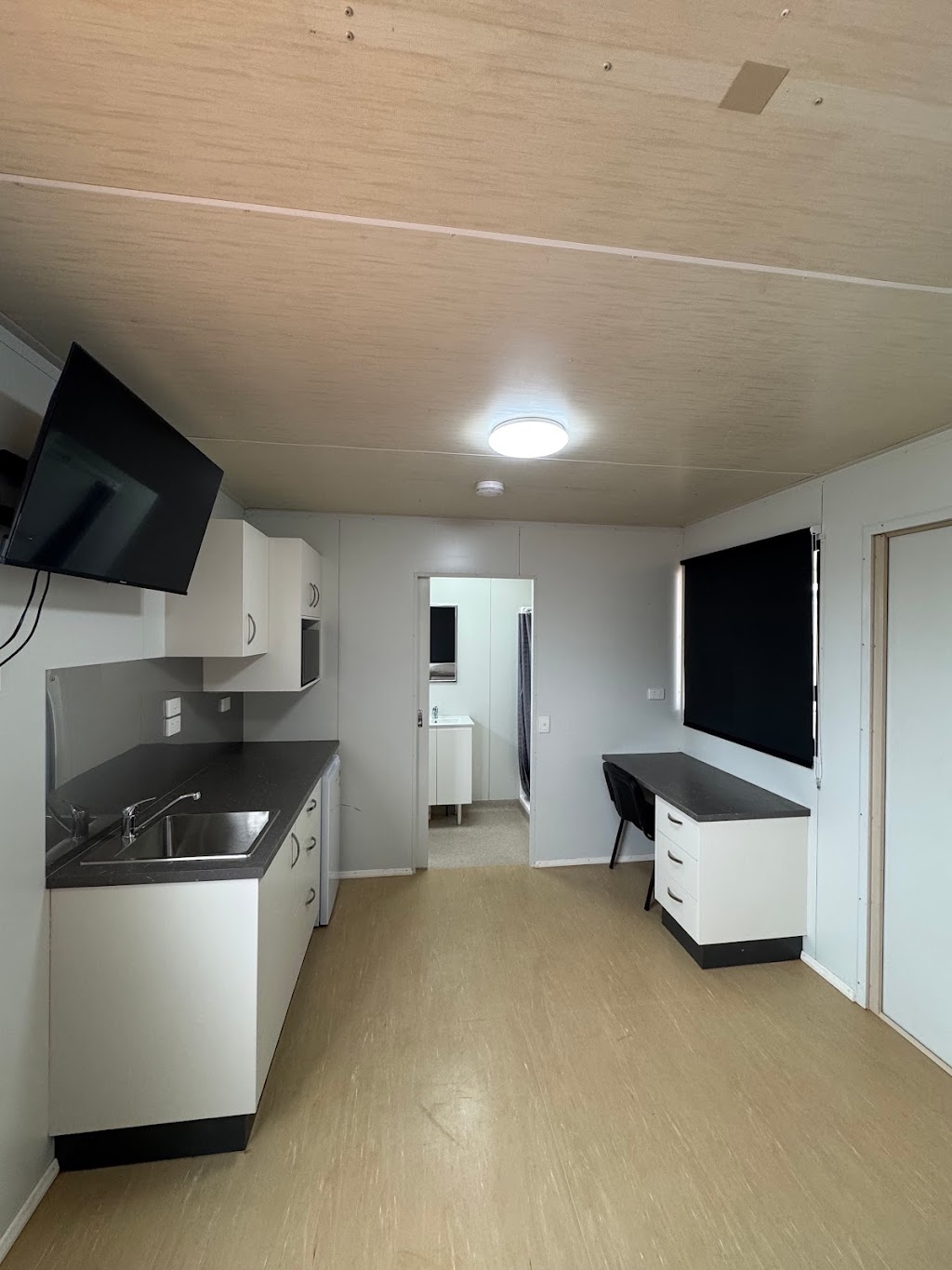 Leonora Village & Caravan Park | 1B Rochester St, Leonora WA 6438, Australia | Phone: 0488 068 483