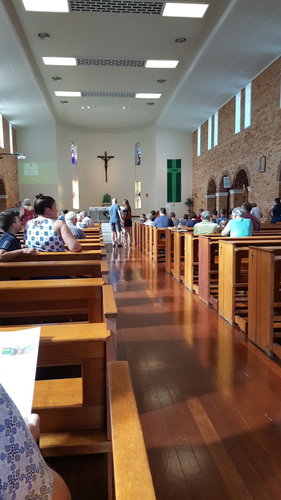 St Finnbars Catholic Church | church | 202 Waterworks Rd, Ashgrove QLD 4060, Australia | 0733695351 OR +61 7 3369 5351