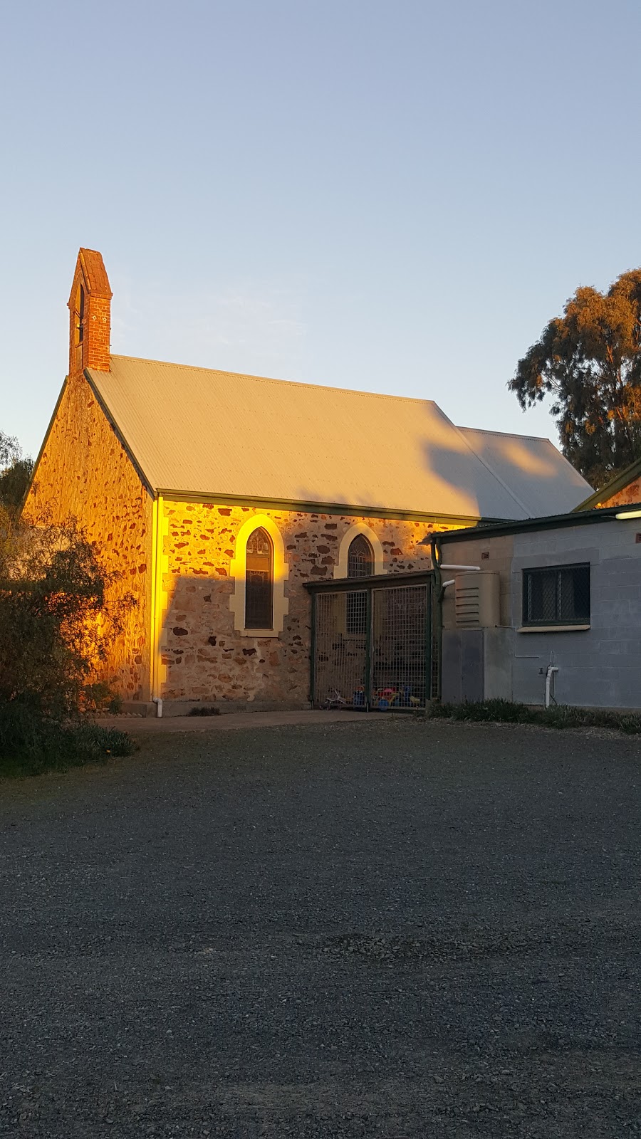 Williamstown Uniting Church | church | Little Eva St, Williamstown SA 5351, Australia