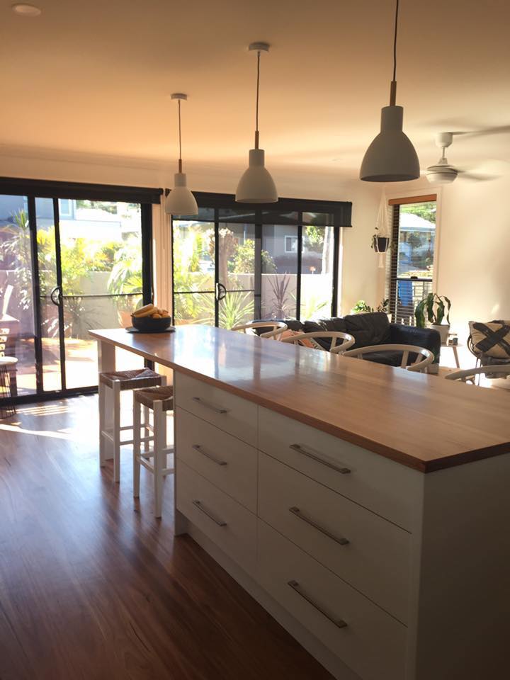 Mid Coast Kitchens | 5 Karungi Cres, Port Macquarie NSW 2444, Australia | Phone: (02) 6581 2933