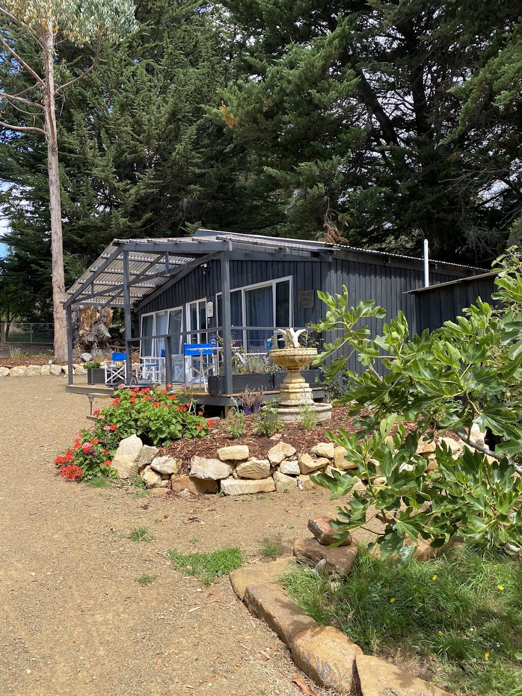 Blue Wren’s Nest | 171 Braeside Rd, Franklin TAS 7113, Australia | Phone: 0427 003 349