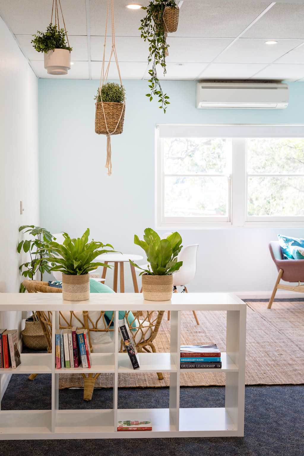 Beaches Coworking - Full time and hot desks + Meeting rooms | real estate agency | F1, 2 Bungan St, Mona Vale NSW 2103, Australia | 0404117050 OR +61 404 117 050