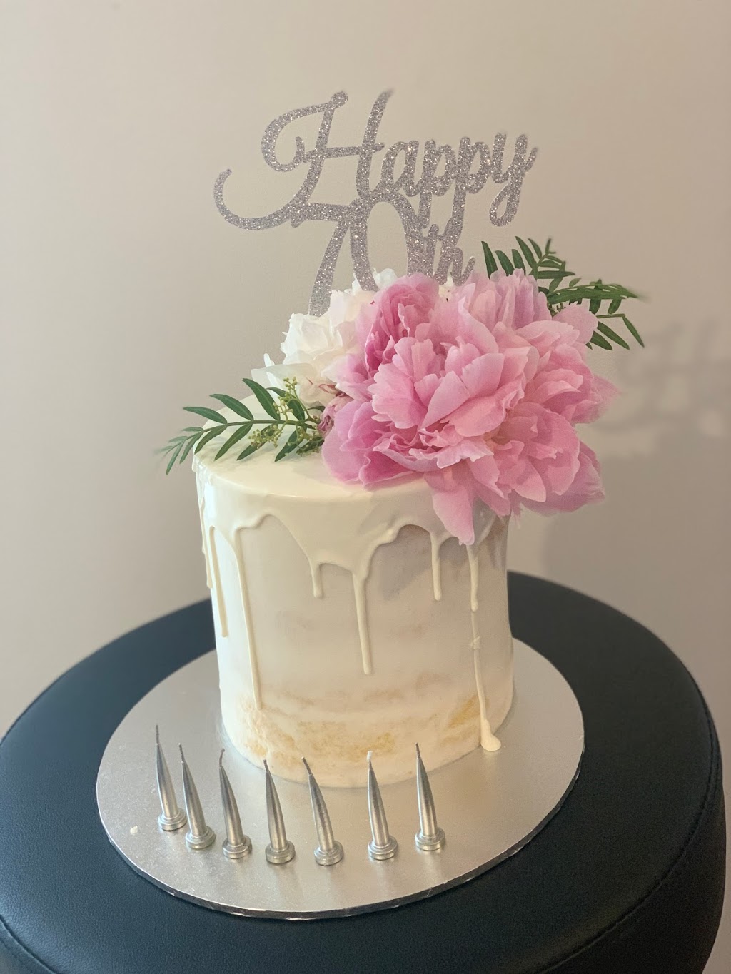 All That Jazz Cakes | bakery | Gray Ave, Mount Warrigal NSW 2528, Australia | 0490173299 OR +61 490 173 299