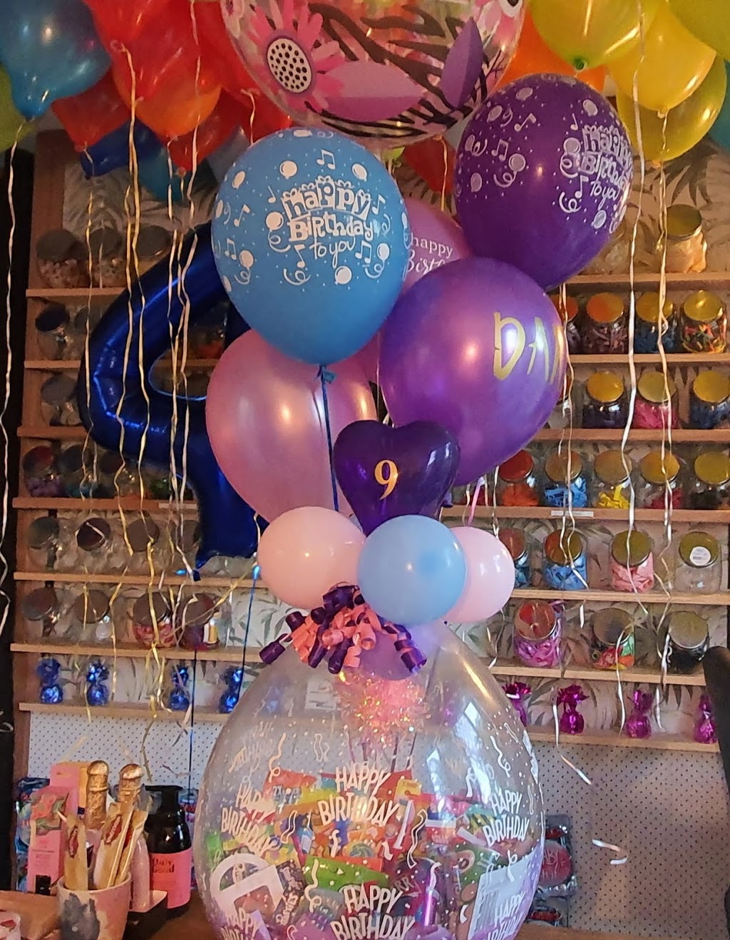 Pop Me Balloons And Party | home goods store | 8 Capricorn Cres, Norman Gardens QLD 4701, Australia | 0412918388 OR +61 412 918 388