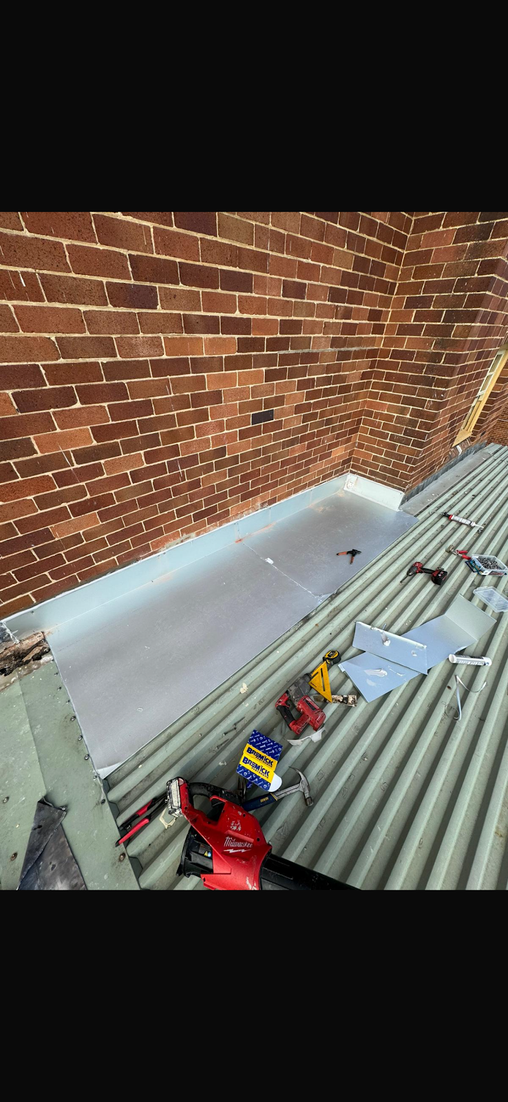McLuckie Metal Roofing | 993a Forest Rd, Lugarno NSW 2210, Australia | Phone: 0434 043 995