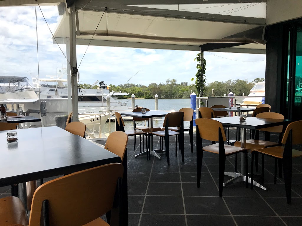 Quarterdeck Kitchen & Bar | restaurant | 76/84 Waterway Dr, Coomera QLD 4209, Australia | 0755297127 OR +61 7 5529 7127