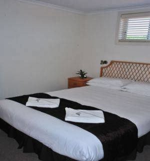 Loch Luna Eco Stay | lodging | Morgan Rd, Barmera SA 5345, Australia | 0418894289 OR +61 418 894 289