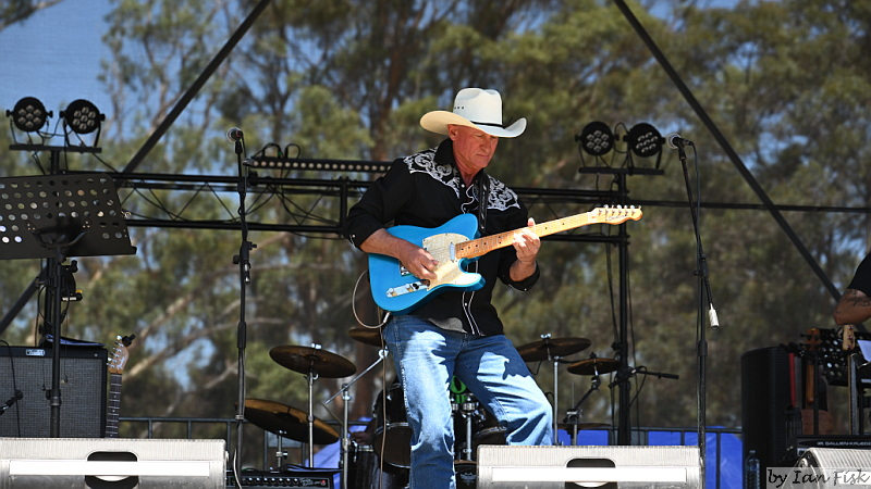 Lake Charlegrark Country Music Marathon | 78 Lake Charlegrark Rd, Minimay VIC 3413, Australia | Phone: 0439 898 417