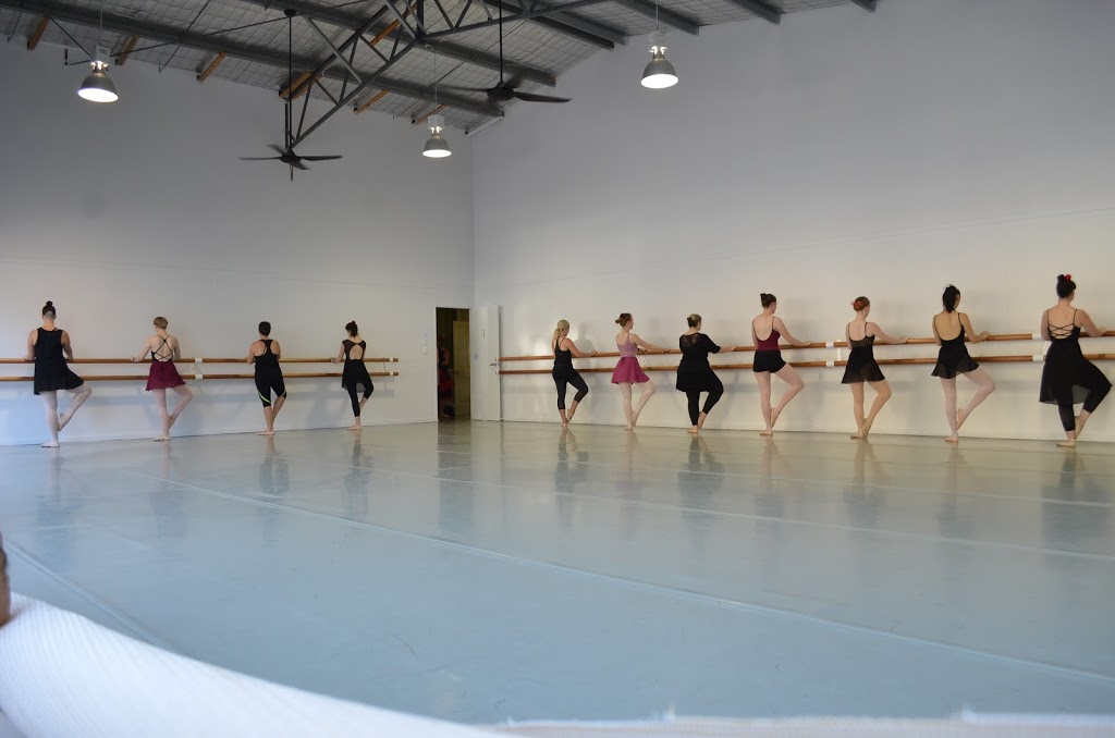 2ballerinas Pty Ltd | 81 Mina Parade, Alderley QLD 4051, Australia | Phone: 0428 672 920