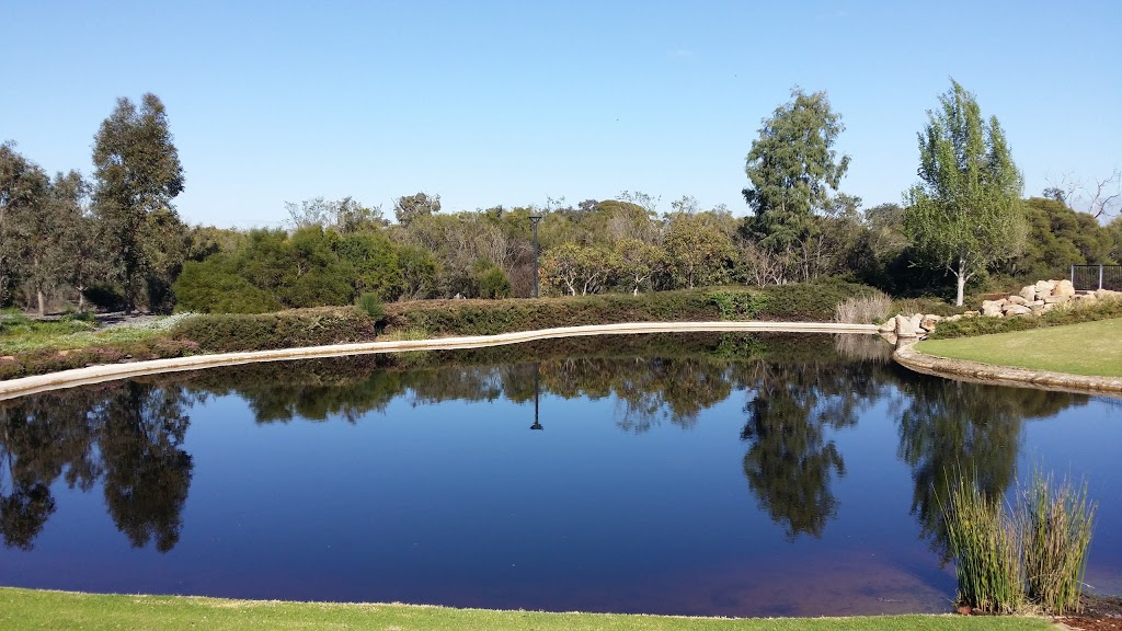 Castlewood Parkway Reserve | park | LOT 8002 Castlewood Pkwy, Southern River WA 6110, Australia