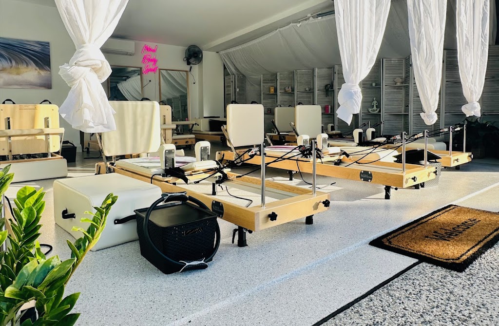 Waterside Pilates Studio | 125 Dandaraga Rd, Mirrabooka NSW 2264, Australia | Phone: 0421 002 891