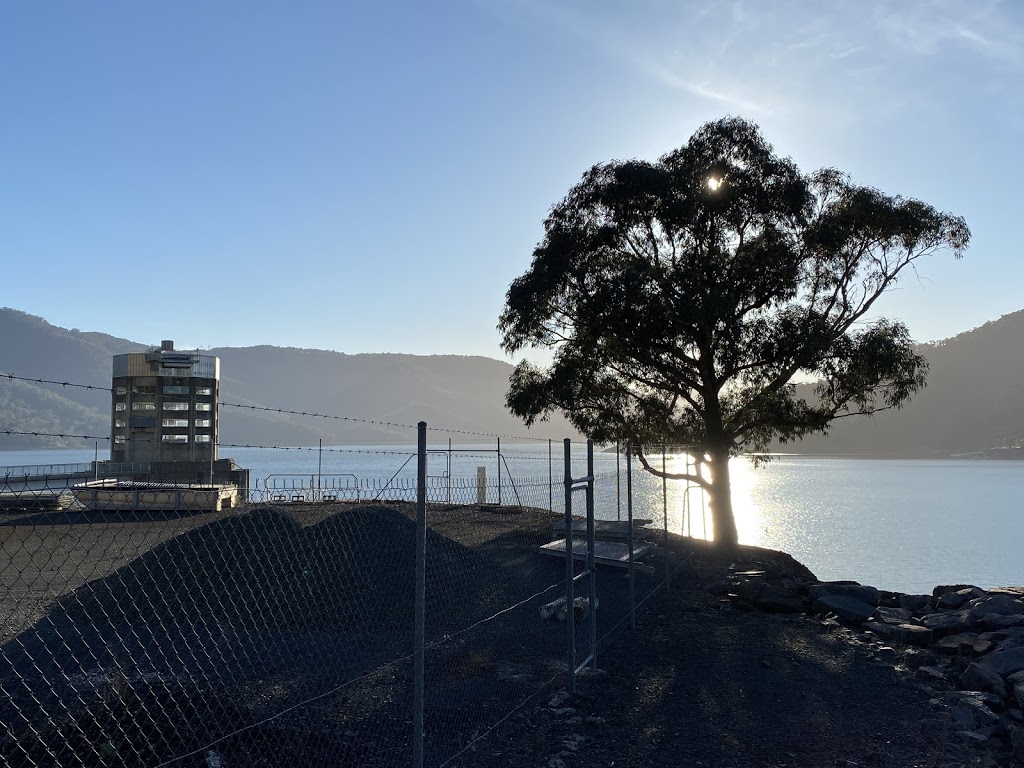 WatersEdge Houseboat Hire Lake Eildon |  | 190 Sugarloaf Rd, Eildon VIC 3713, Australia | 0437944162 OR +61 437 944 162