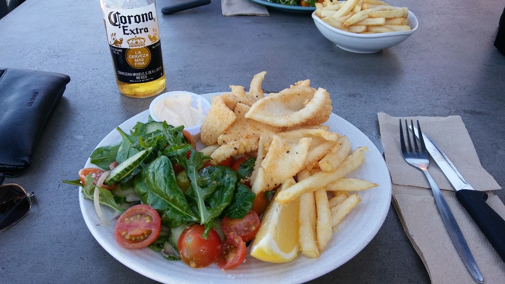 Thirroul Beach Pavilion | cafe | 23 Cliff Parade, Thirroul NSW 2515, Australia | 0242682336 OR +61 2 4268 2336