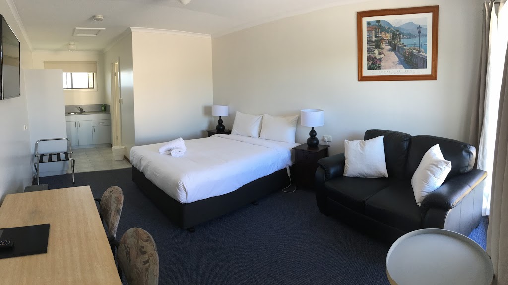 Bass And Flinders Motor Inn | lodging | 49/51 Eastland Dr, Ulverstone TAS 7315, Australia | 0364253011 OR +61 3 6425 3011