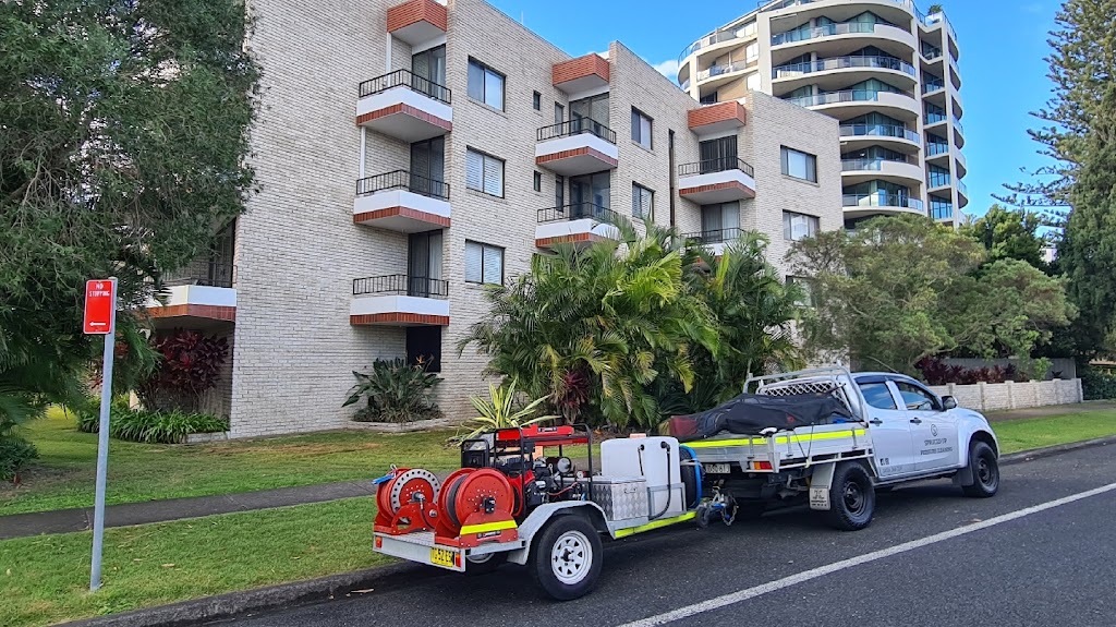 Spruced Up Pressure Cleaning | 97 Lake St, Forster NSW 2428, Australia | Phone: 0416 366 114