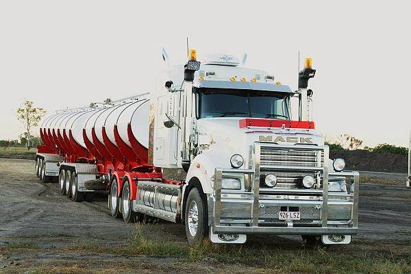 Griggs Haulage Contractors | 8 Deane St, Giru QLD 4809, Australia | Phone: (07) 4782 9350