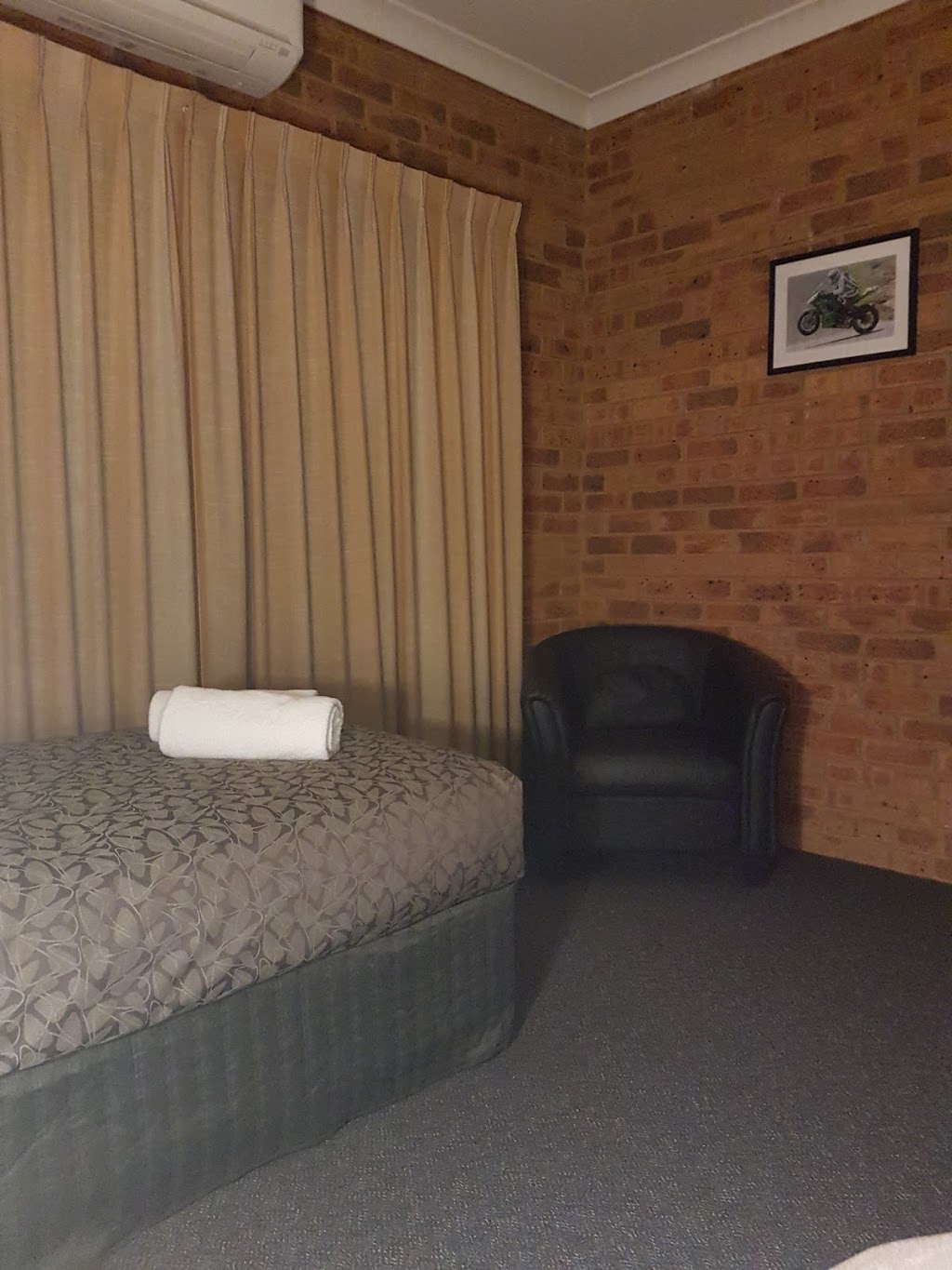 Sugarloaf Motel | lodging | 3 Short St, Broadford VIC 3658, Australia | 0357841069 OR +61 3 5784 1069