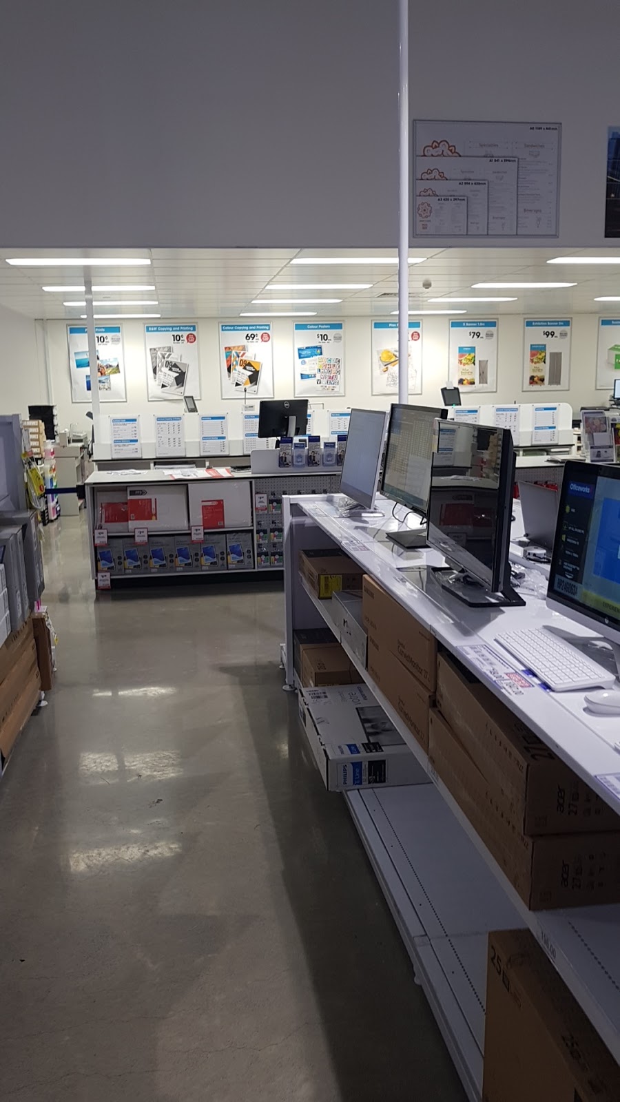 Officeworks Taree | electronics store | 15-17 Victoria St, Taree NSW 2430, Australia | 0265390300 OR +61 2 6539 0300