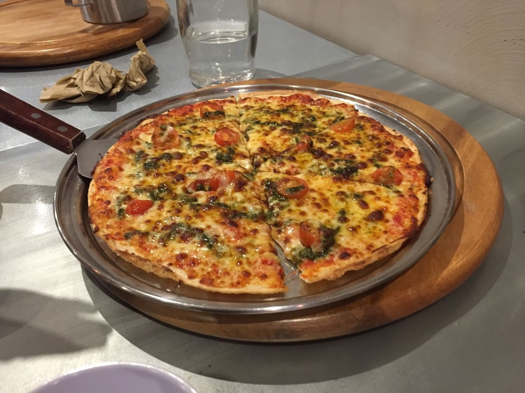 Mars Pizza | restaurant | 76A Agincourt Rd, Marsfield NSW 2122, Australia | 0298898977 OR +61 2 9889 8977