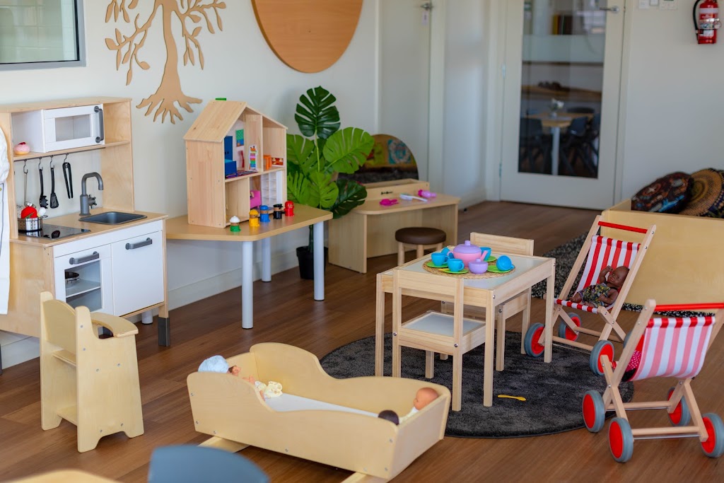 Buttercups Childcare & Early Learning Honeywood | 3 Kenby Chase, Honeywood Ave, Wandi WA 6167, Australia | Phone: (08) 6493 4765