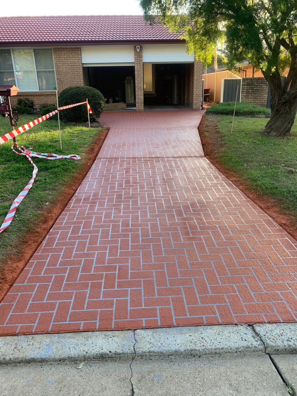 D & J Concrete Resurfacing & Landscaping | St Clair NSW 2759, Australia | Phone: 0403 374 216
