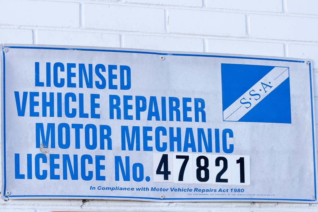 Leighs Automotive | car repair | 283 Manns Rd, West Gosford NSW 2250, Australia | 0243234655 OR +61 2 4323 4655