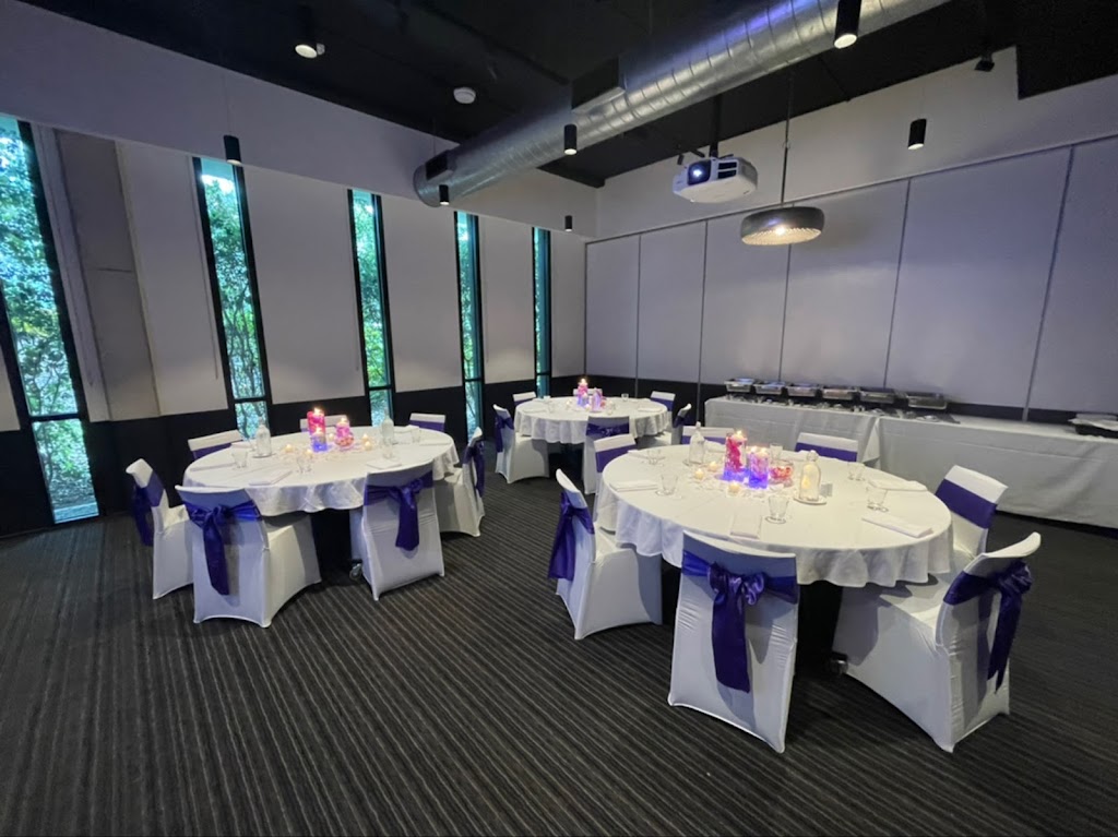 Affordable Chair Cover | 11 Michelle Pl, Marayong NSW 2148, Australia | Phone: 0419 956 751