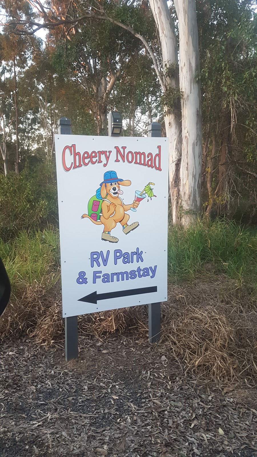 Cheery Nomad RV Park & Farmstay | 113 Lawson St, St Helens QLD 4650, Australia | Phone: 0414 754 638