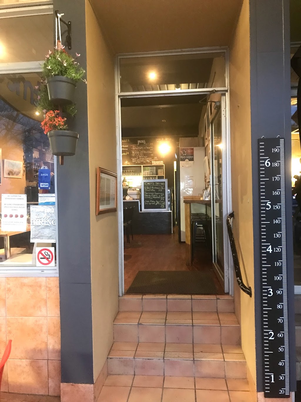 Nutmeg | cafe | 2/66 Owen St, Huskisson NSW 2540, Australia
