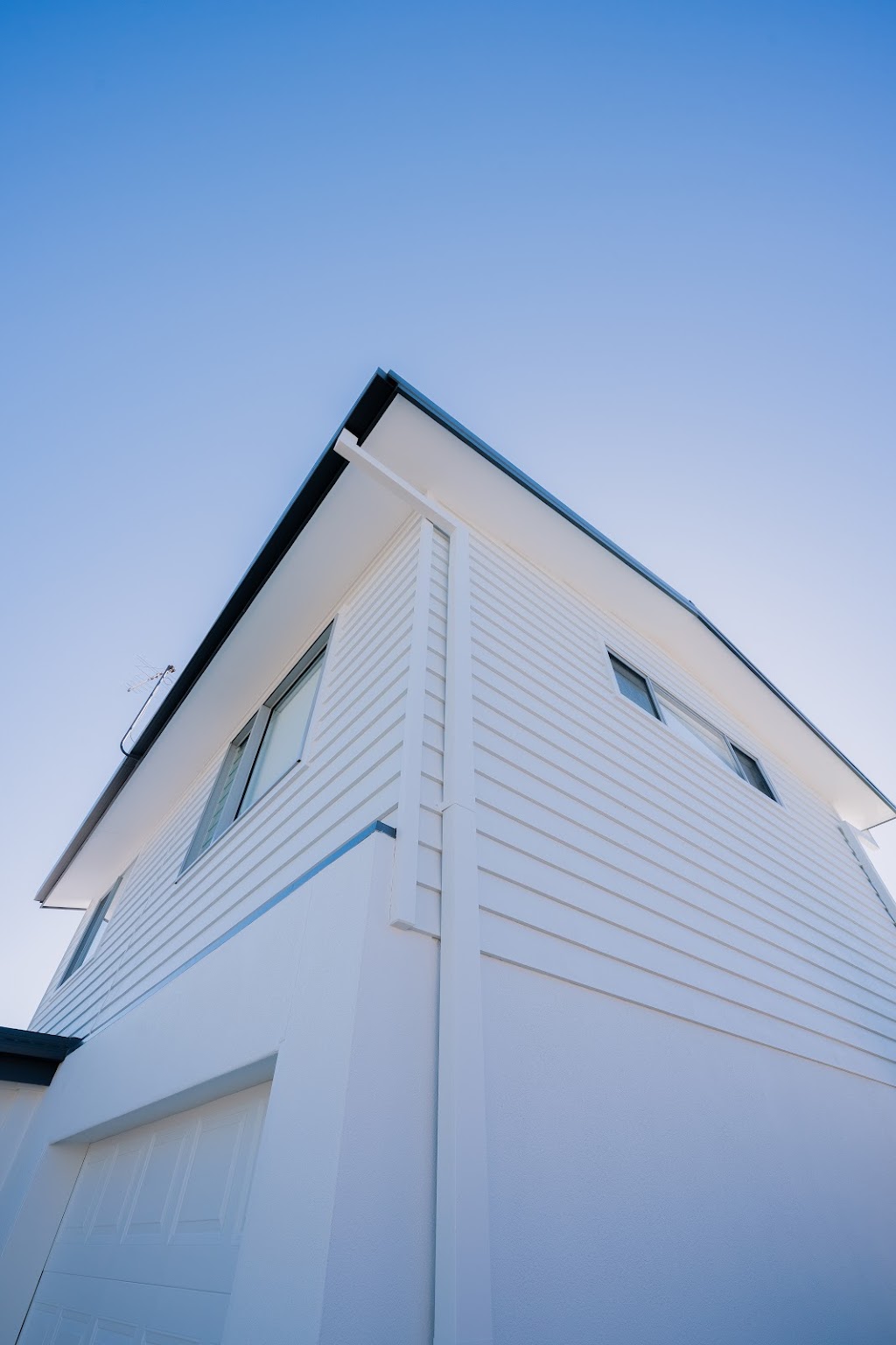 J3 Built | 2 Nagel Ave, Miami QLD 4220, Australia | Phone: 0401 017 438