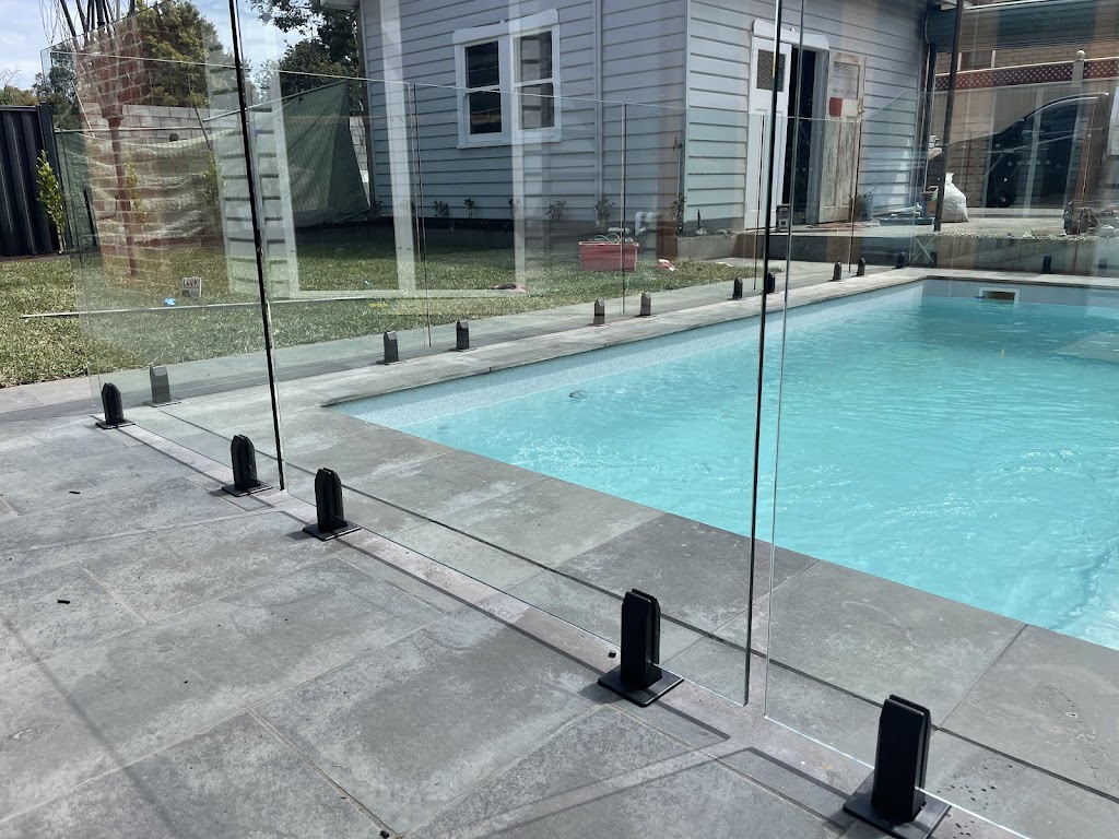 Glass Fence Constructions Melbourne | general contractor | 276 Station Rd, New Gisborne VIC 3438, Australia | 0414579505 OR +61 414 579 505