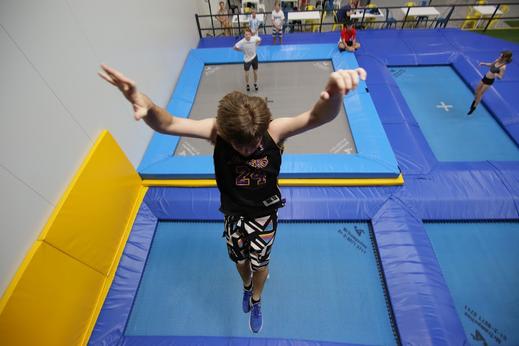 Jummps trampoline park | gym | Parkwood Village, 76-122 Napper Rd, Parkwood QLD 4214, Australia | 0755715138 OR +61 7 5571 5138