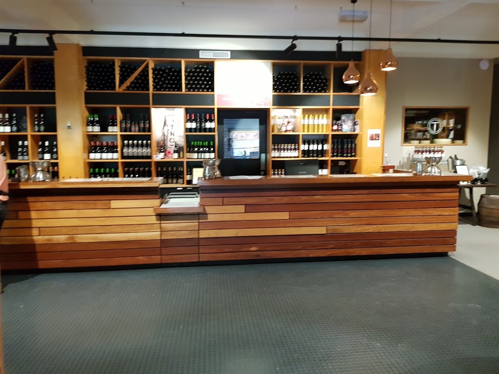 De Bortoli Wines Yarra Valley Cellar Door and Restaurant | store | 58 Pinnacle Ln, Dixons Creek VIC 3775, Australia | 0359652271 OR +61 3 5965 2271