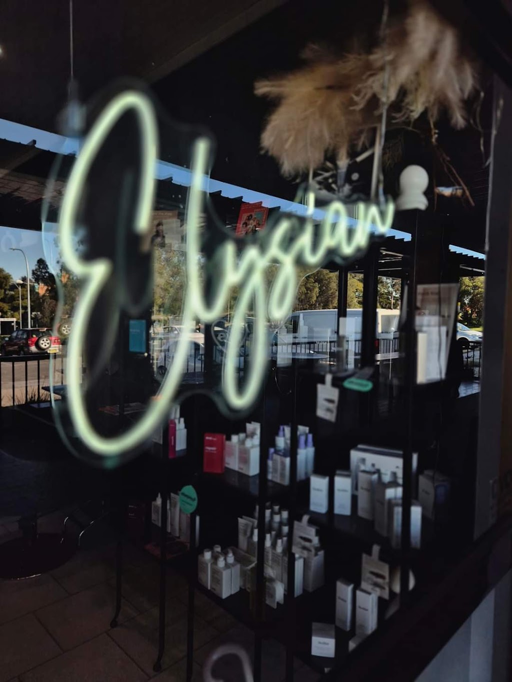 Elysian Hair and Beauty Haven | 118 Fernhill Rd, Dalwood NSW 2335, Australia | Phone: 0434 126 640
