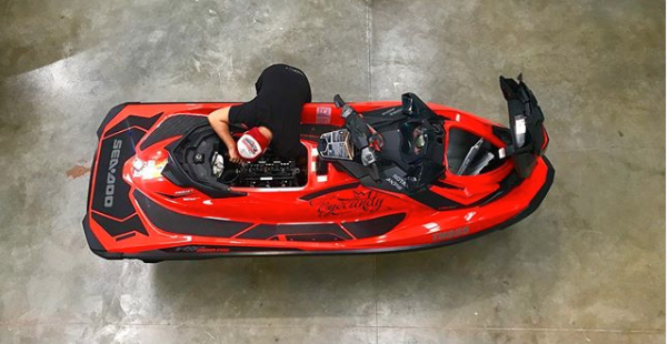 Projet : Jetski Hire & Sales Melbourne | store | 11/11-13 North Park Dr, Somerton VIC 3062, Australia | 0421942151 OR +61 421 942 151