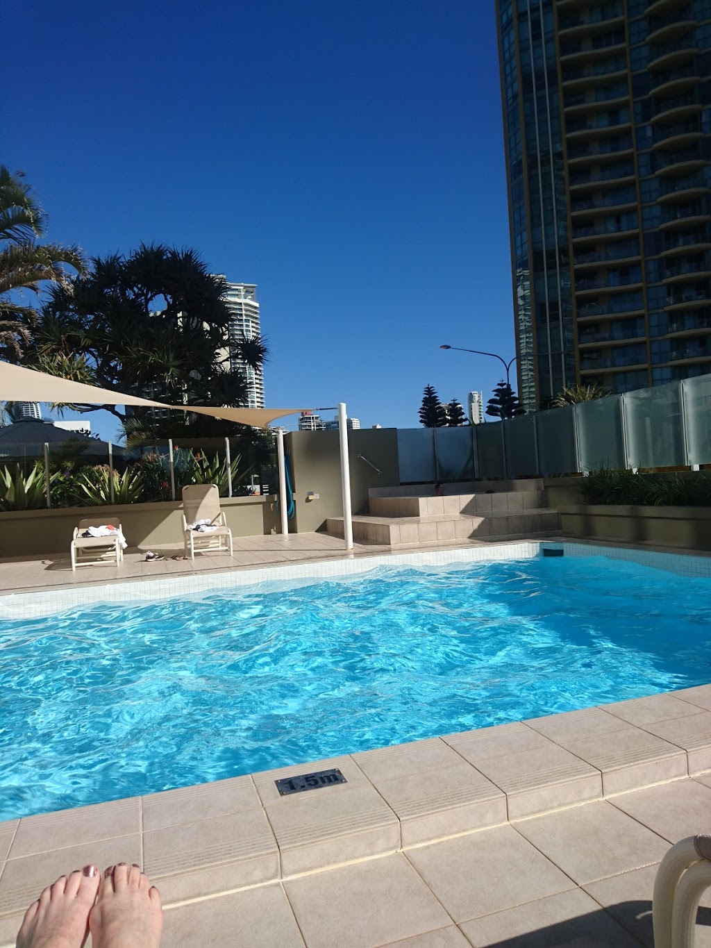 Hi-Surf Beachfront Resort Apartments | 150 Esplanade, Surfers Paradise QLD 4217, Australia | Phone: (07) 5538 8011