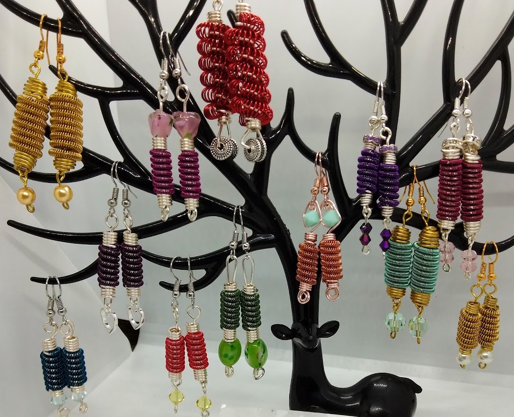 dees wearable art | Prince St, Beachmere QLD 4510, Australia | Phone: 0437 972 824