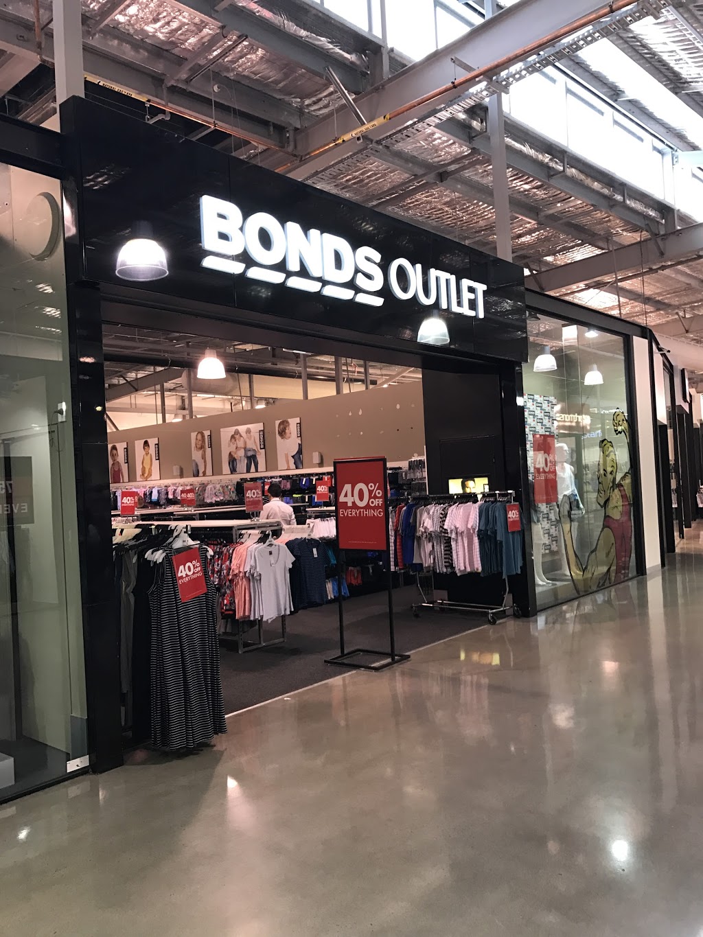 Bonds Outlet Canberra | clothing store | yd Canberra DFO, Shop T174 Newcastle St, Fyshwick ACT 2609, Australia | 0262807548 OR +61 2 6280 7548