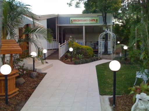 Glenview Gardens Country Resort & Palmview Pizzas | 17 Glenview Rd, Palmview QLD 4553, Australia | Phone: (07) 5494 5411
