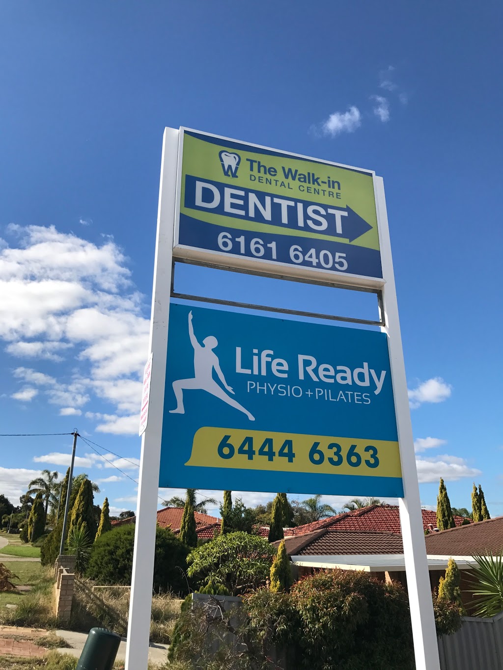 The Walk-in Dental Centre | dentist | 4/52 Highclere Blvd, Marangaroo WA 6064, Australia | 0861616405 OR +61 8 6161 6405