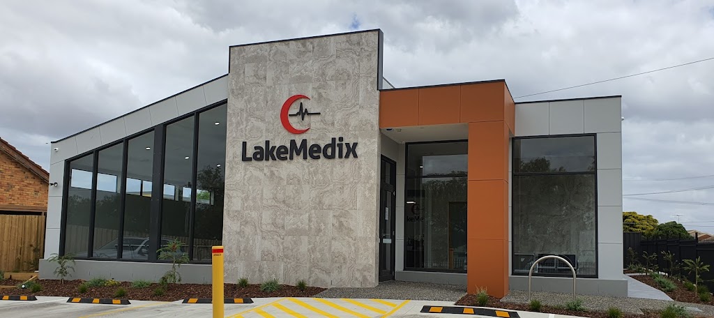 LakeMedix | hospital | 42 Station Lake Rd, Lara VIC 3212, Australia | 0352972800 OR +61 3 5297 2800