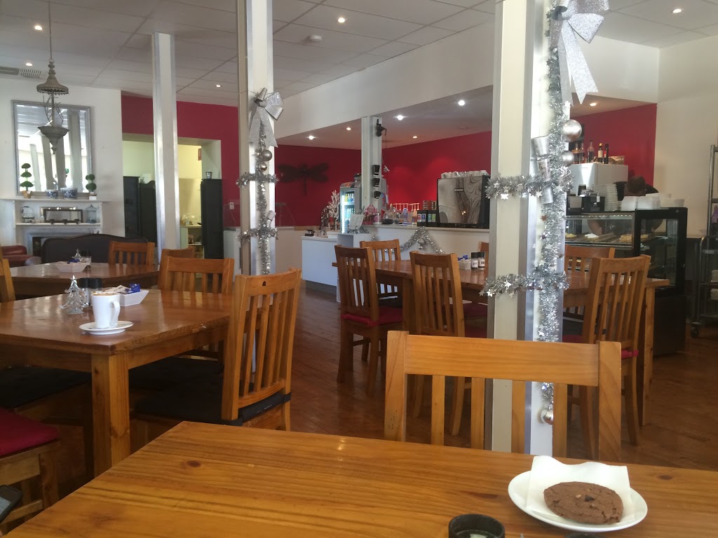 Emporium Bakehouse | cafe | 35 Torrens Rd, Riverton SA 5412, Australia | 0888472791 OR +61 8 8847 2791